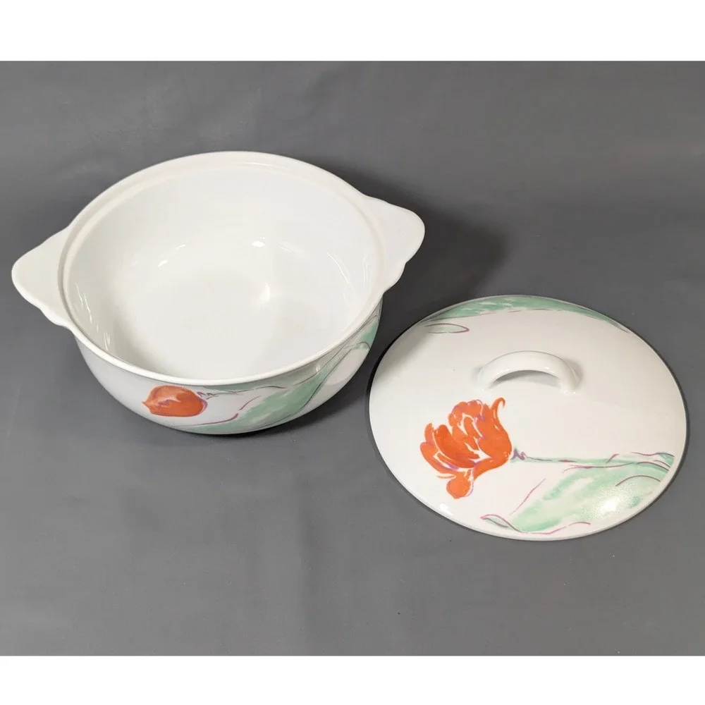 Vintage White Ceramic Floral Tulip Lidded Casserole Dish Round Serving Bowl
